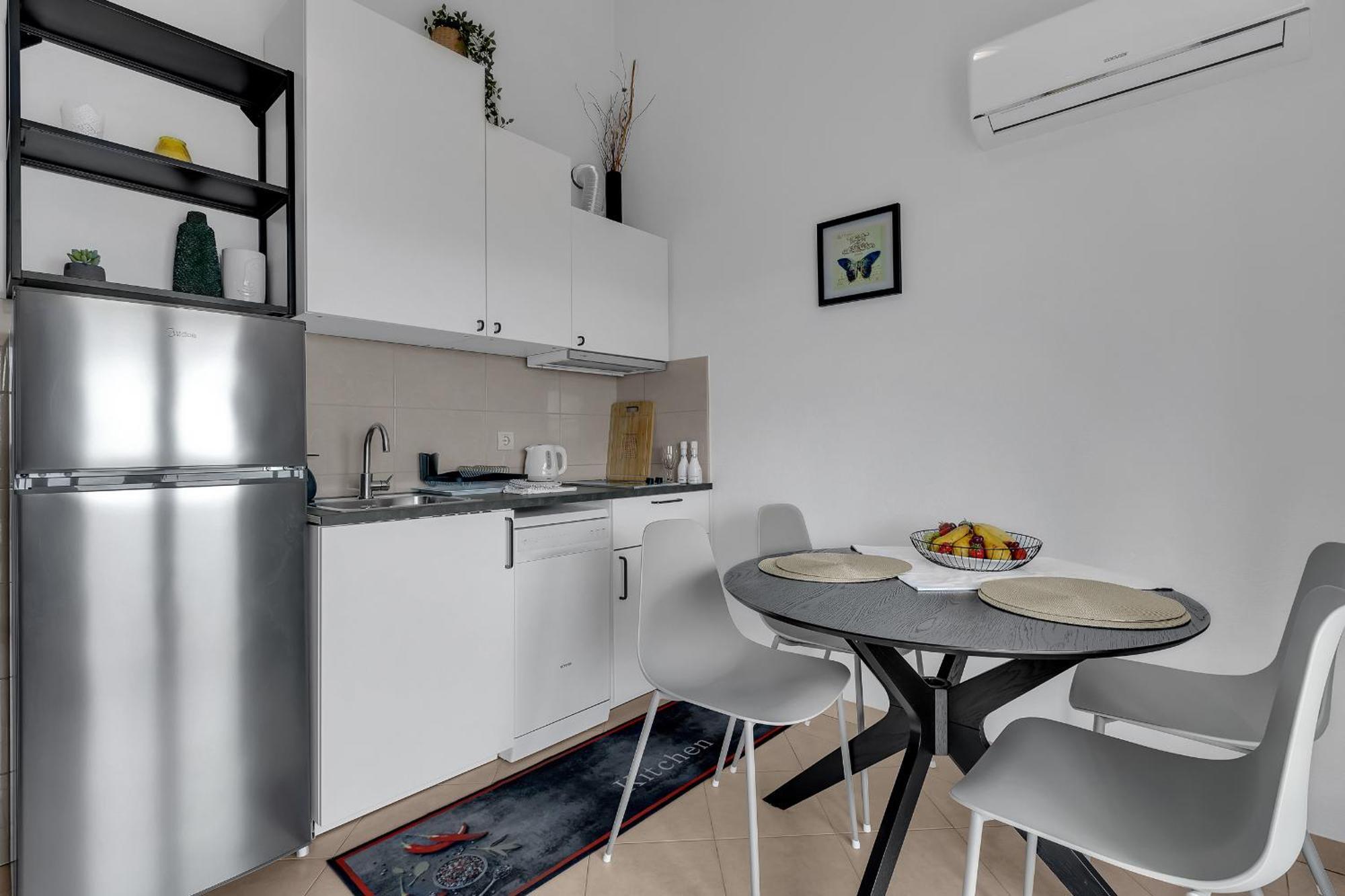 Apartmani Vanda Makarska Esterno foto