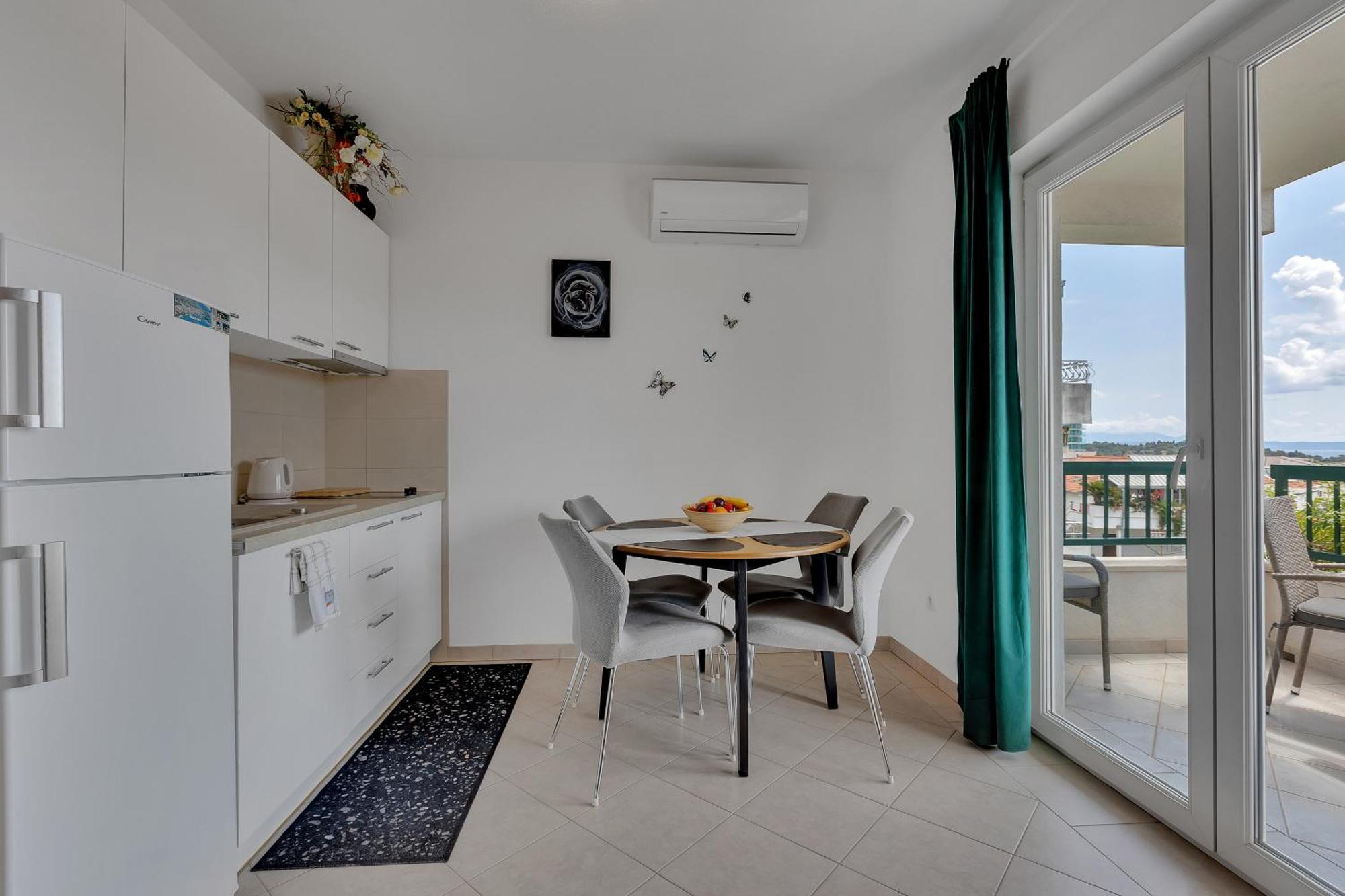 Apartmani Vanda Makarska Esterno foto